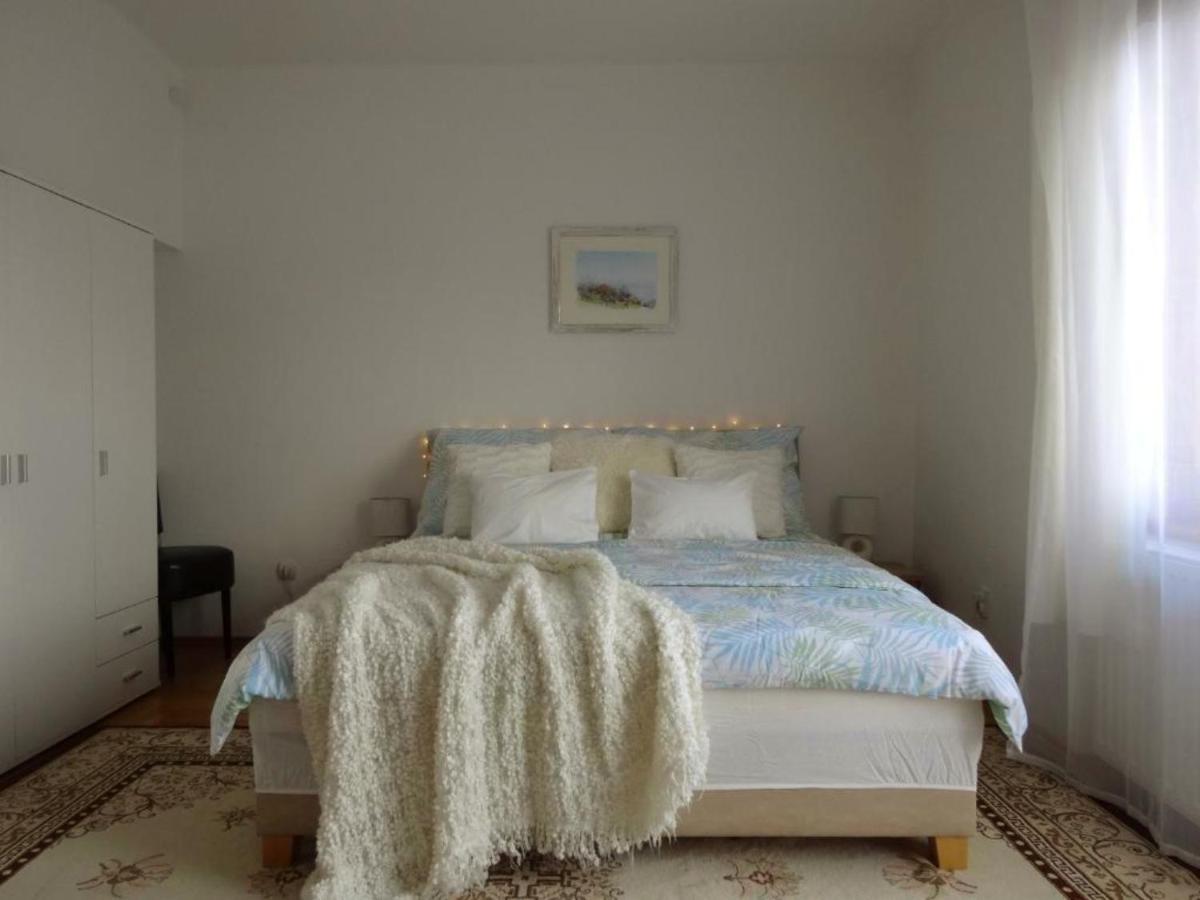 Апартаменти Laszlo Apartman Тихань Екстер'єр фото